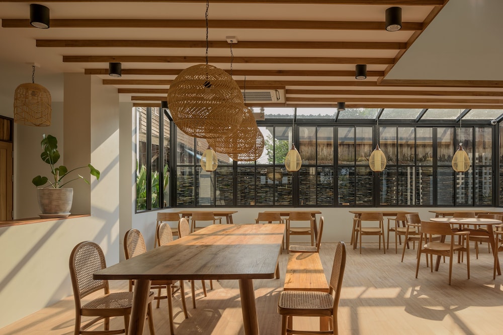 The Motifs Eco Hotel 35/50