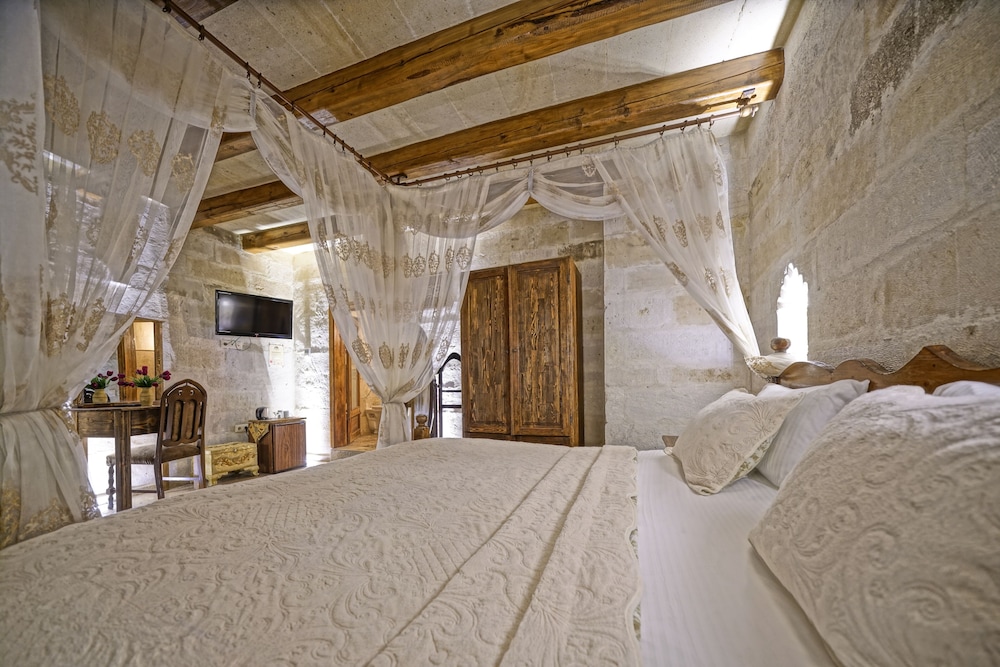 Maccan Cave Hotel 19/70