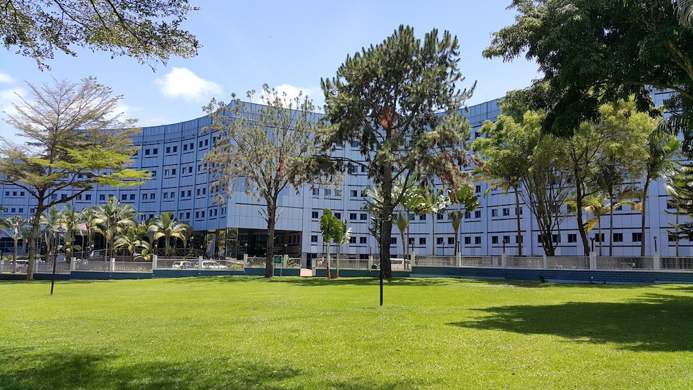 Imperial Resort Beach Hotel 58/61