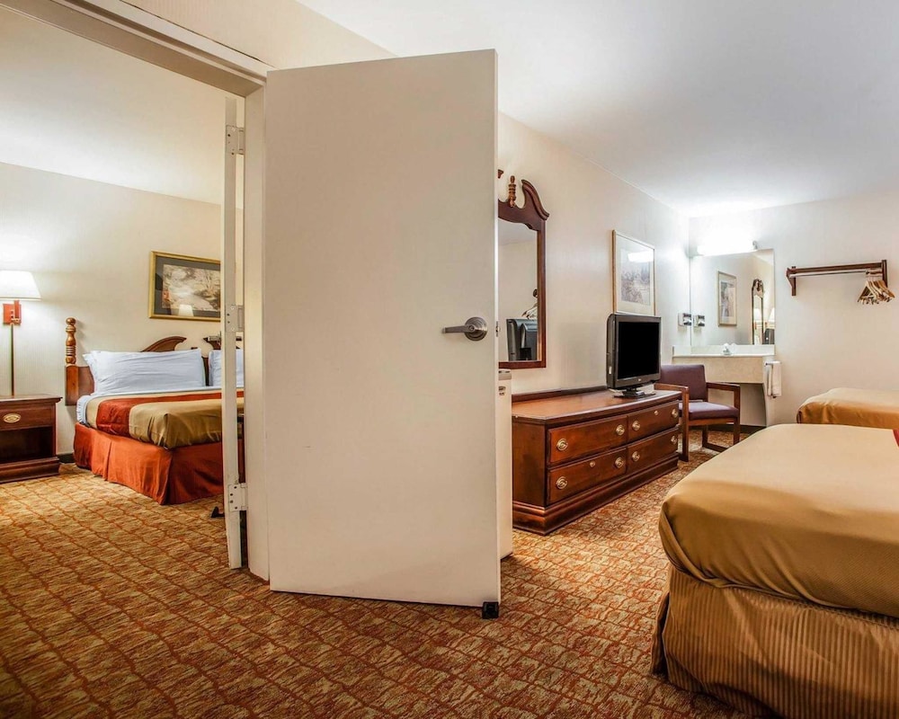 Econo Lodge Douglassville Pottstown 20/33