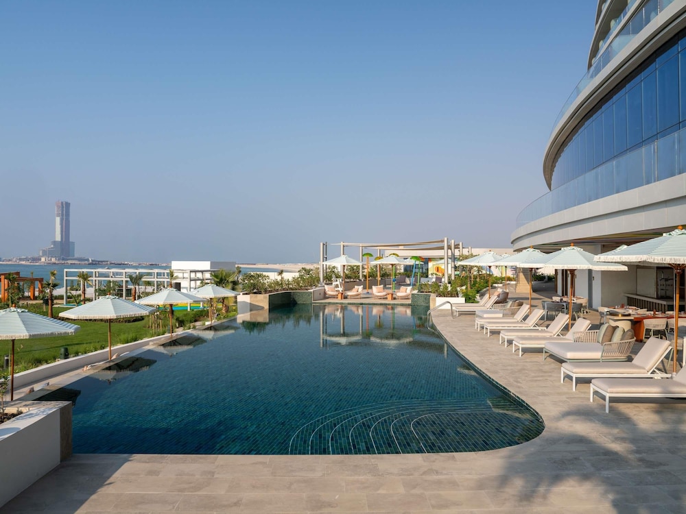 SO/RAS AL KHAIMAH ADULTS ONLY 13 49/55