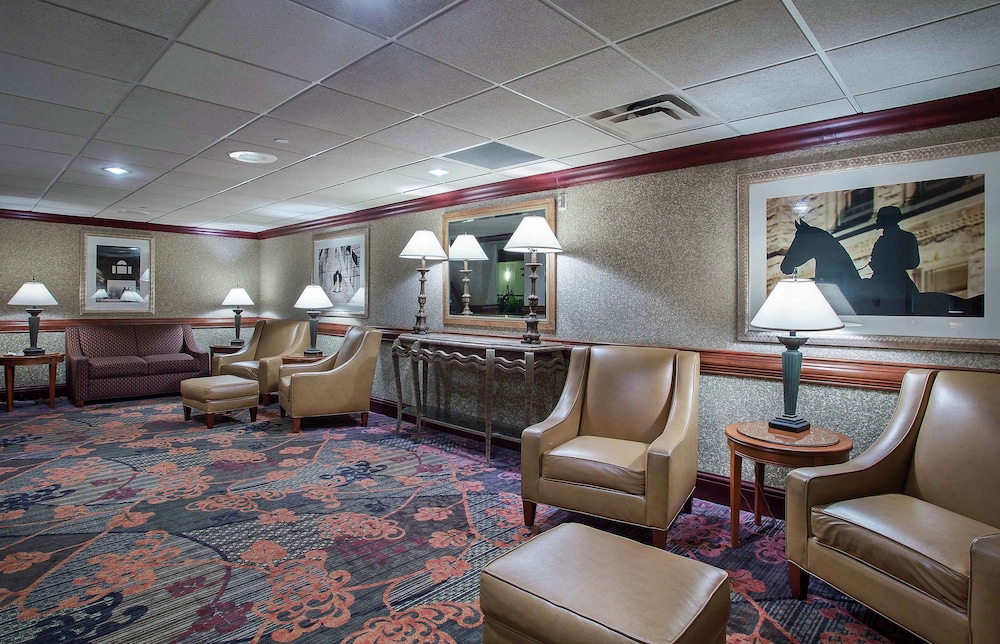 Embassy Suites by Hilton Lexington UK Coldstream 44/66
