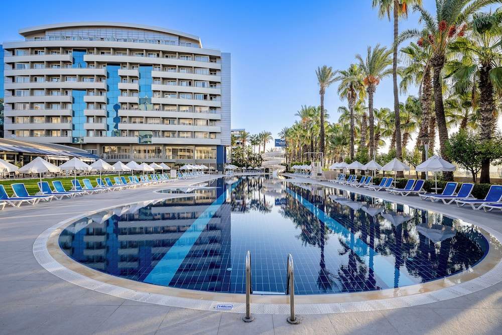 Porto Bello Hotel Resort & Spa 62/67