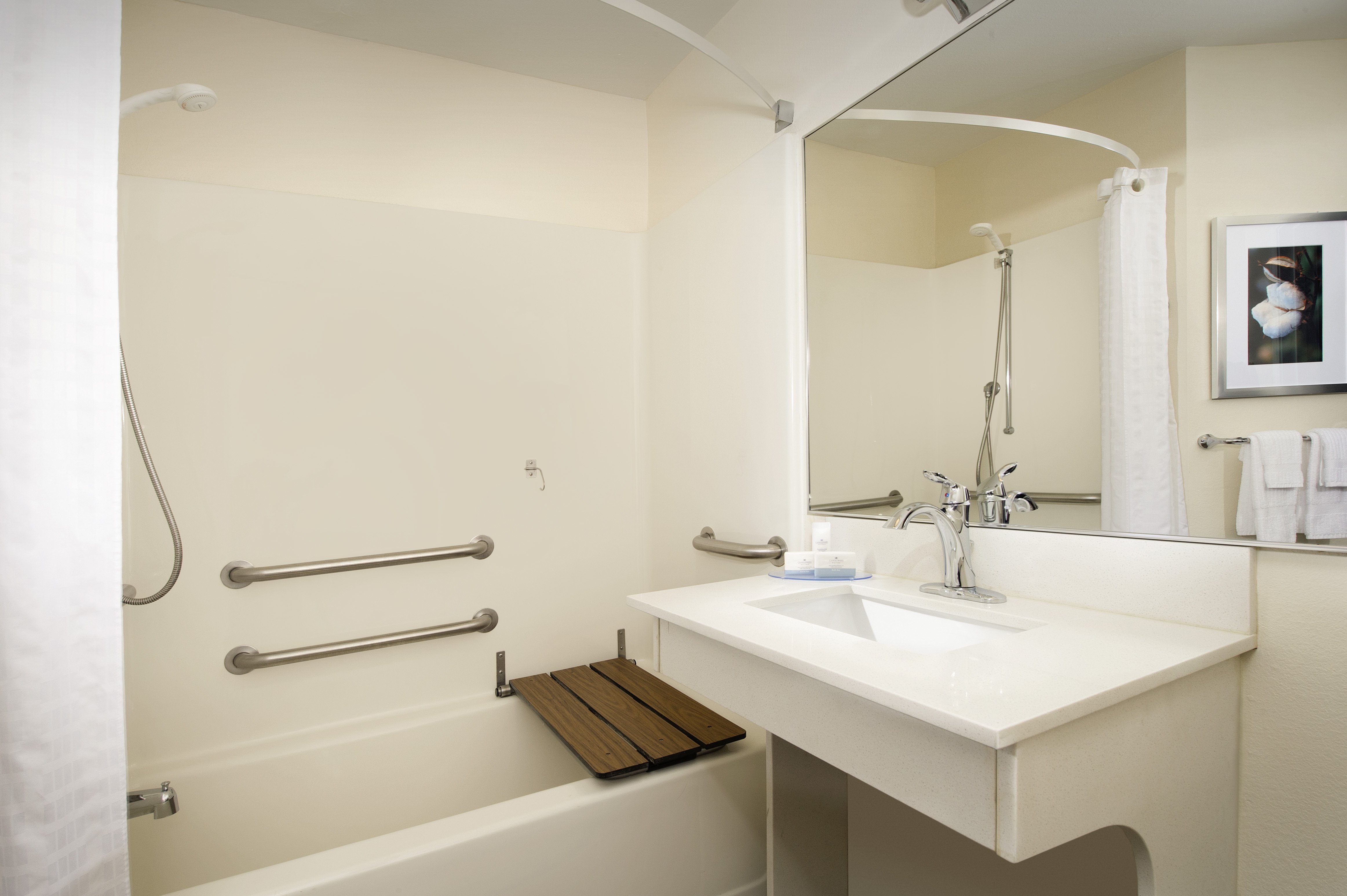 Candlewood Suites Richmond South 48/48