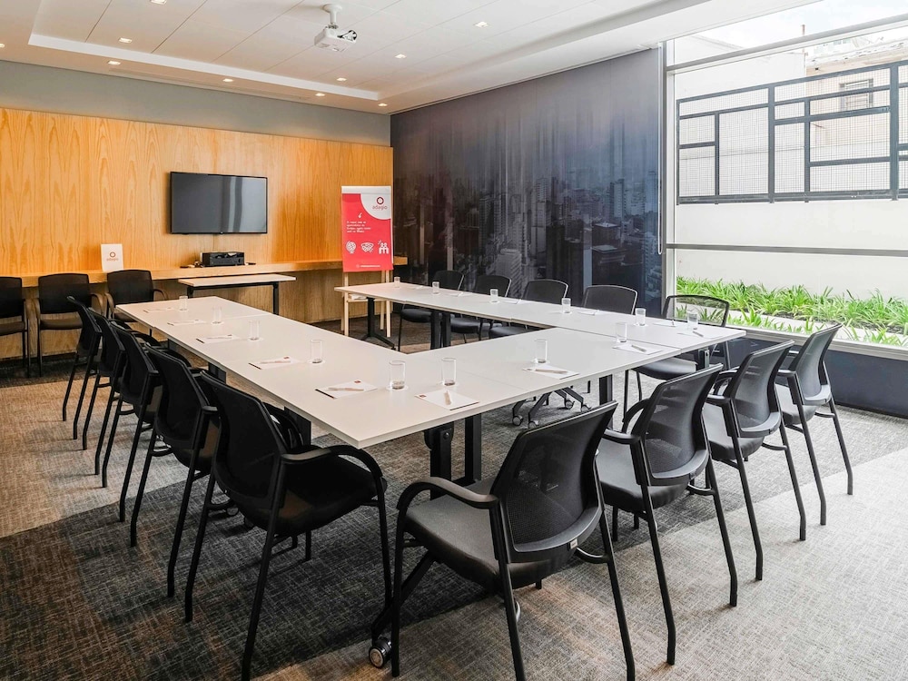 Mercure Sao Paulo Barra Funda 63/69