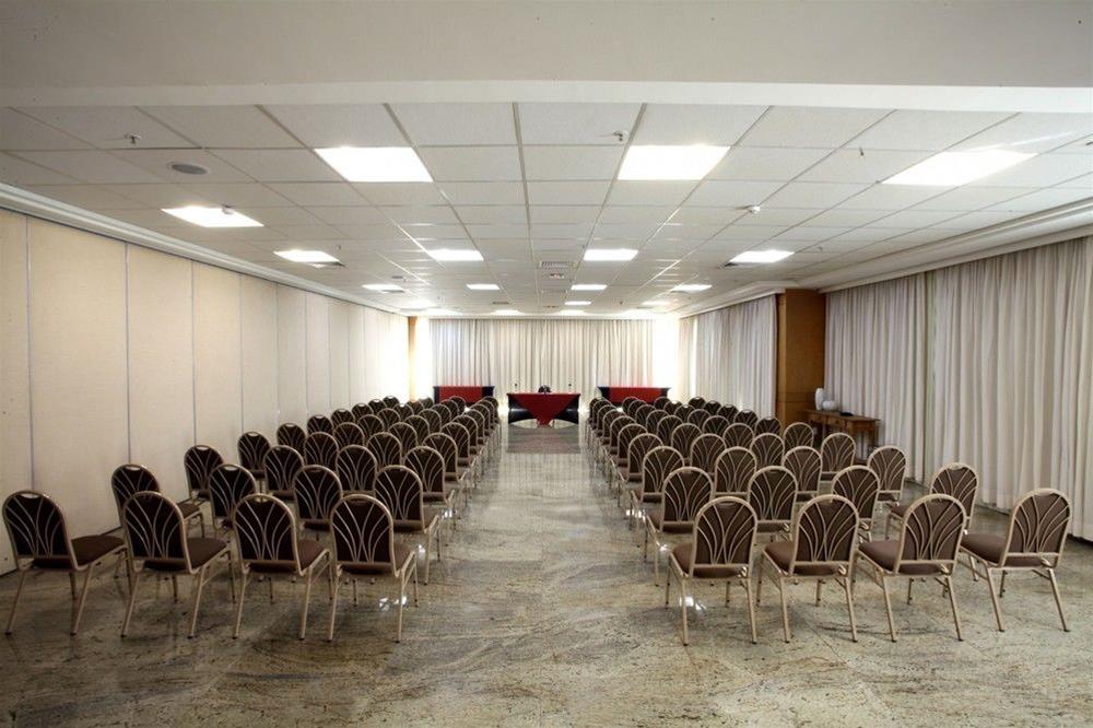 Royal Macae Palace Hotel 37/41