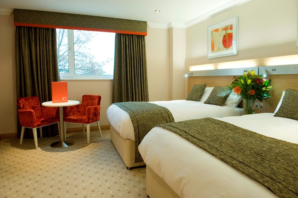 Carlton Hotel 11/61