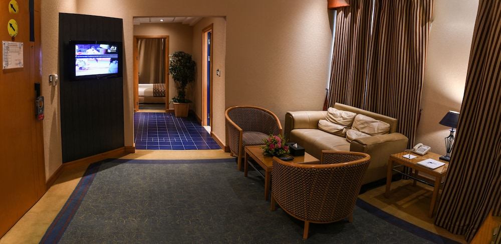 The Juffair Grand Hotel 43/62