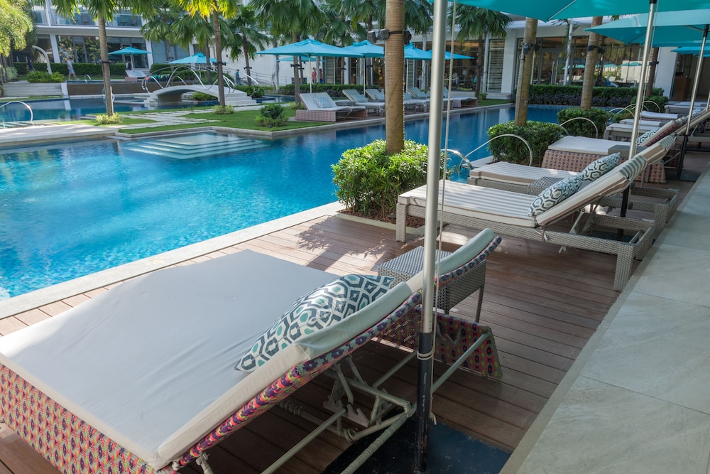 The Lind Boracay 36/70