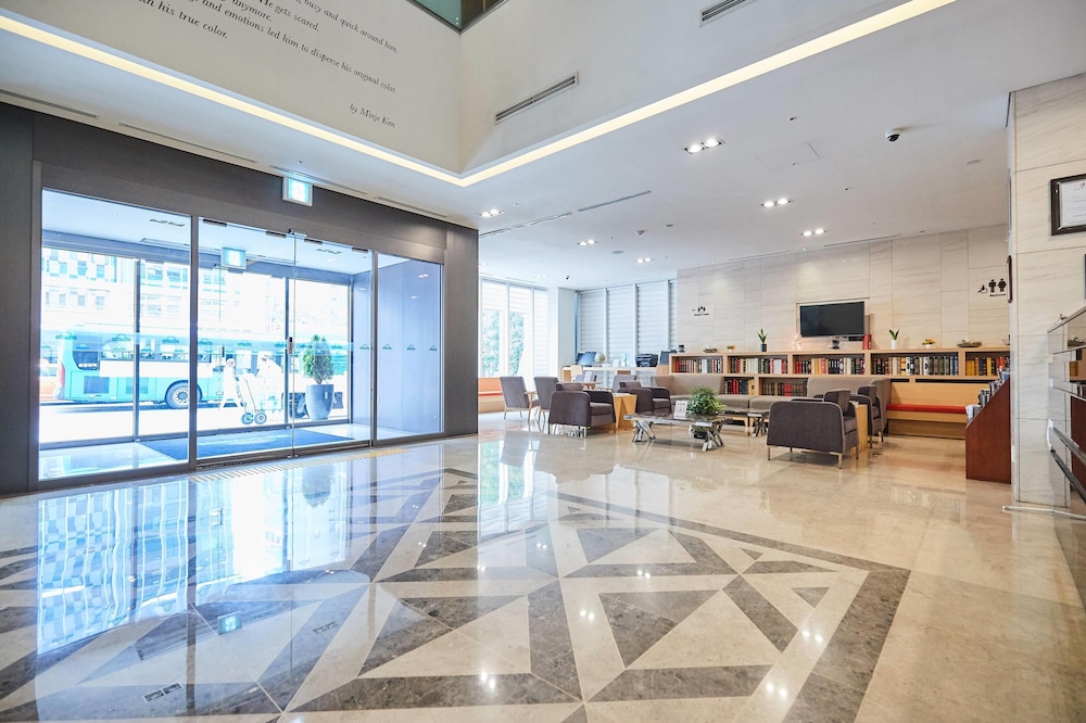 Days Hotel by Wyndham Seoul Myeongdong 41/56