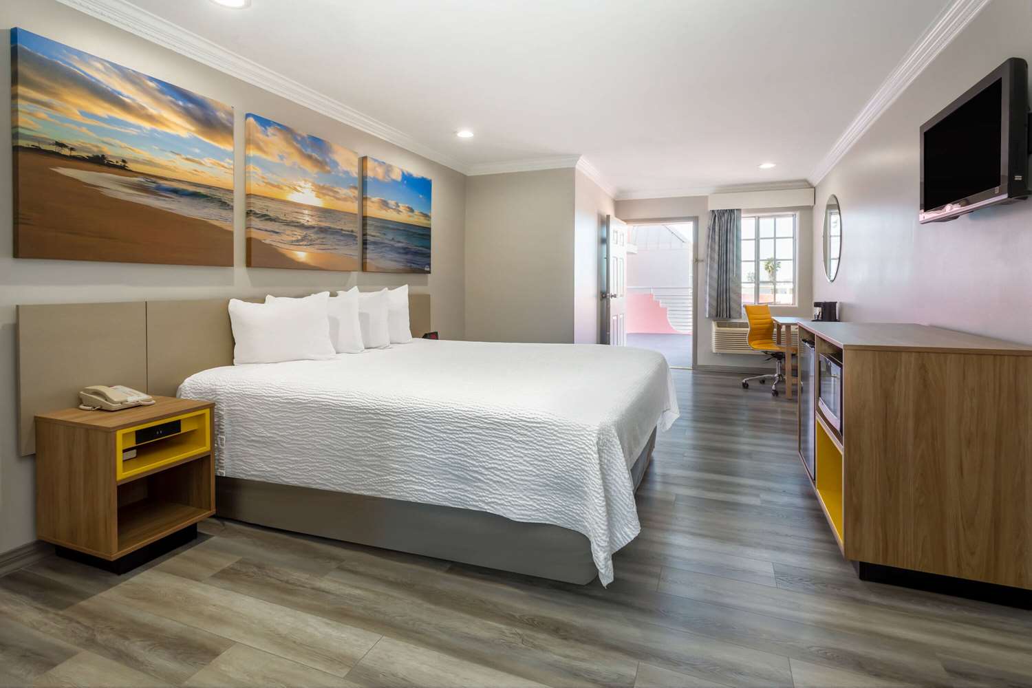 Days Inn by Wyndham Santa Monica 13/45