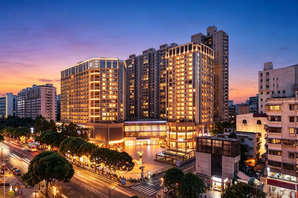 Poltton International Apartment (Foshan Zumiao Lingnan Tiandi Branch) 4/42