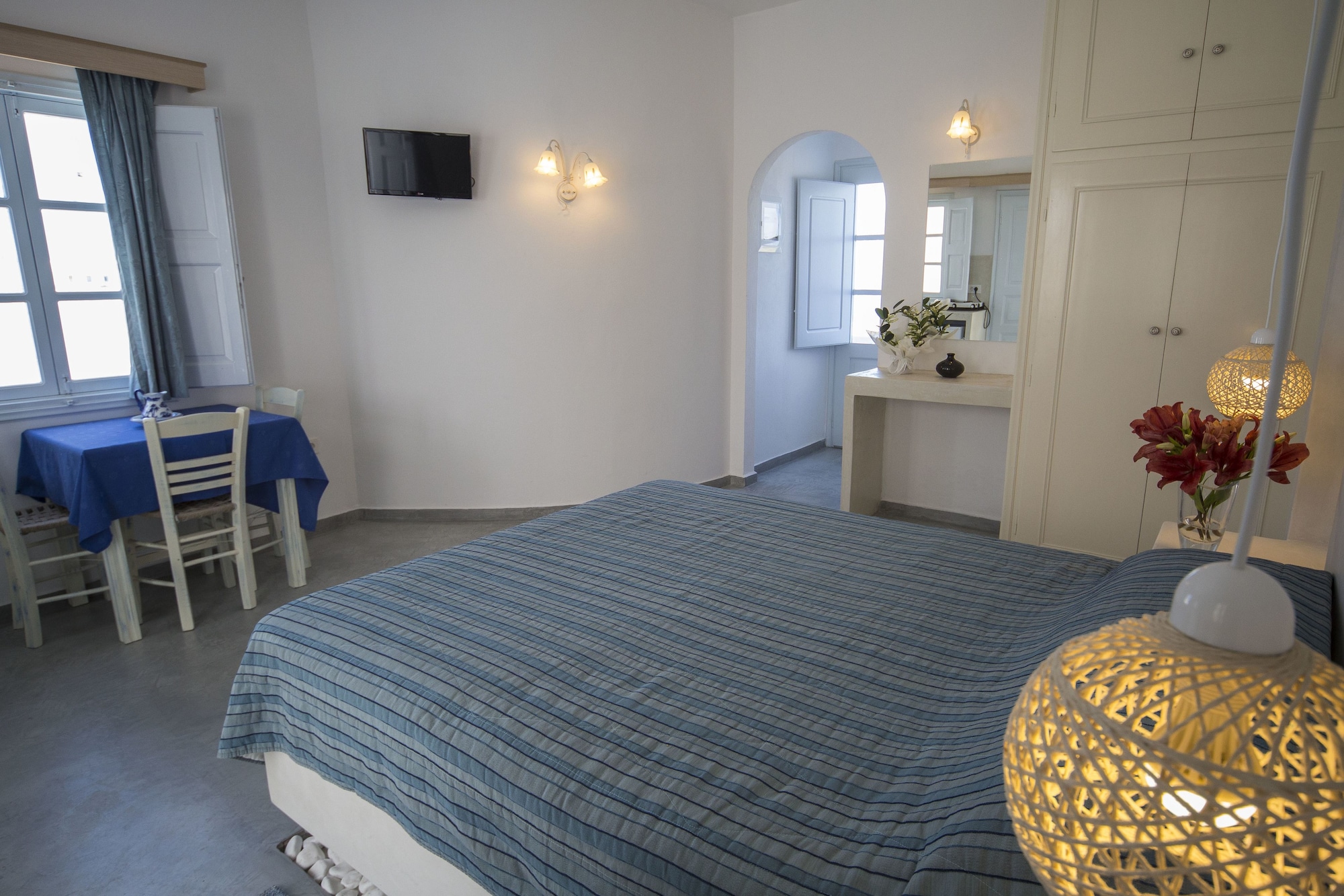 1 BEDROOM, APARTMENT, PARTIAL SEA VIEW