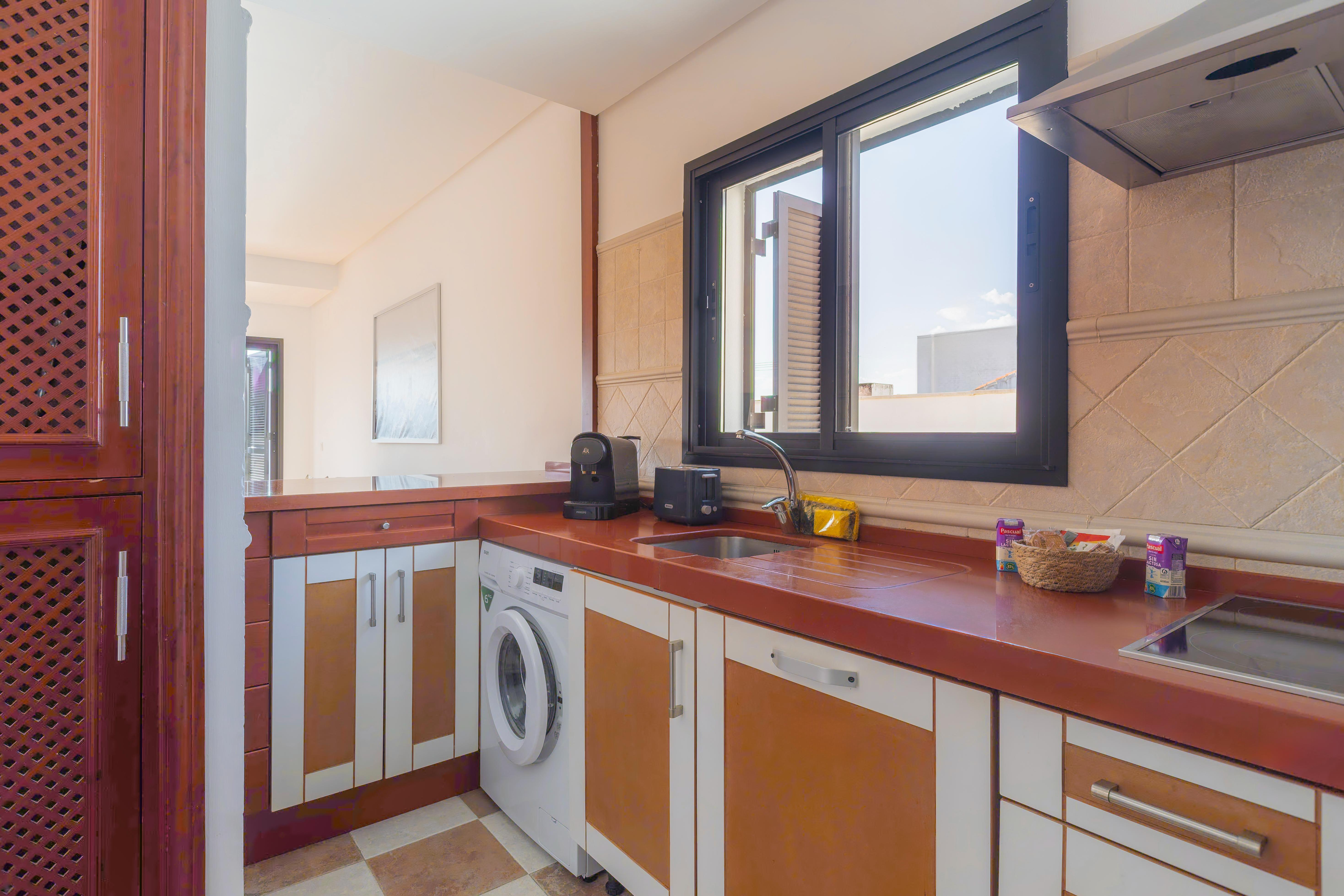 Apt Blueseas Bahia Marina 53/58