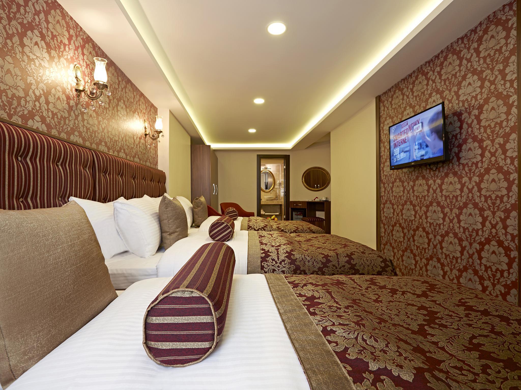 Room, Triple
