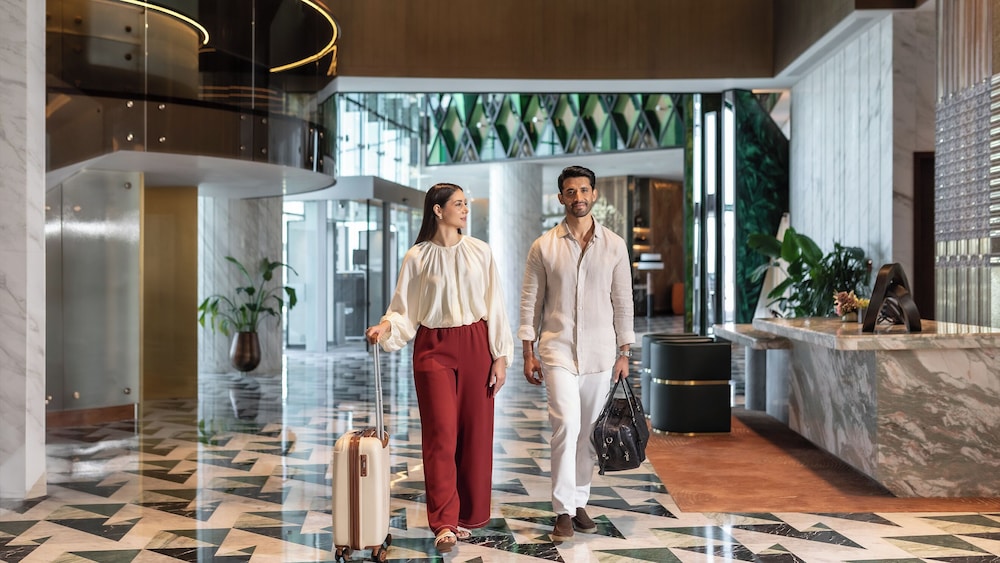 Swissotel Residences Corniche Park Towers 5/49