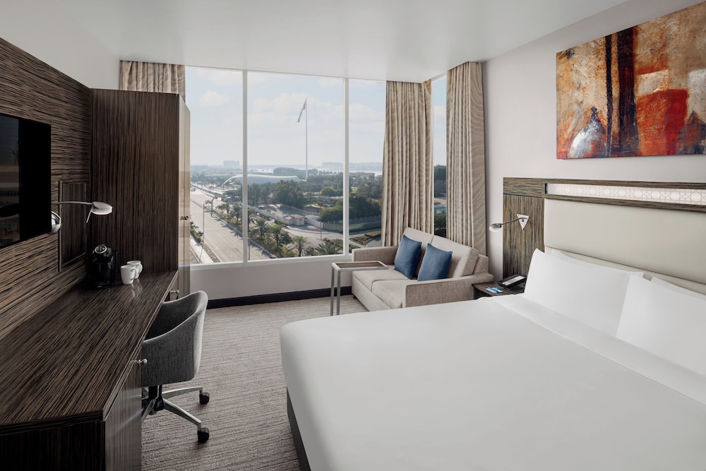 Holiday Inn Express Dubai Jumeirah 20/54