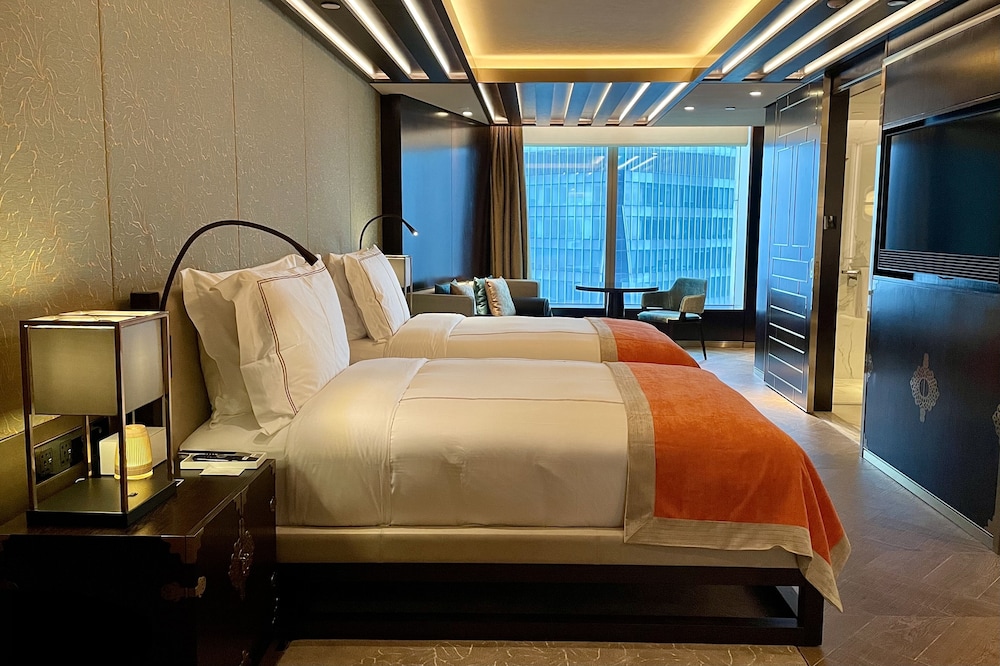 Jumeirah Guangzhou Hotel 56/75