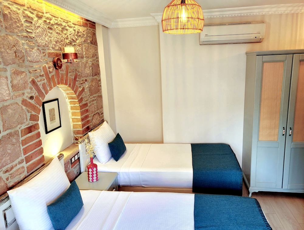 STANDARD, DOUBLE BED, BALCONY