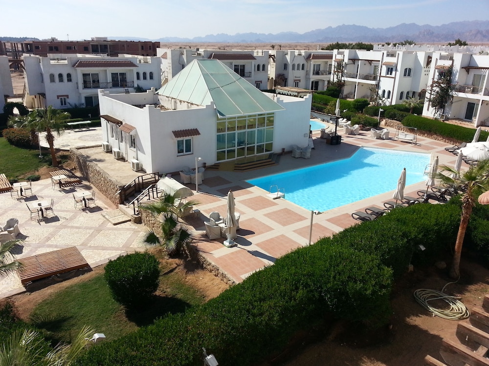 Logaina Sharm Resort 45/50