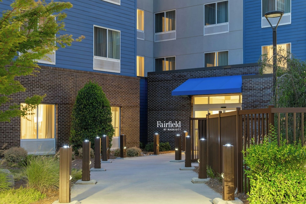 Fairfield Inn And Suites By Marriott Charlotte Airport 3/100