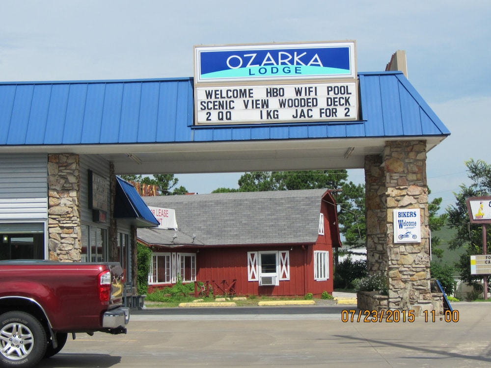 Ozarka Lodge Eureka Springs 22/28