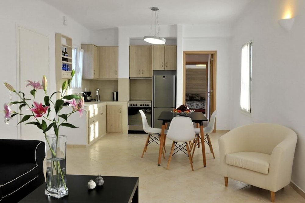 BLUE MARE VILLAS 30/48