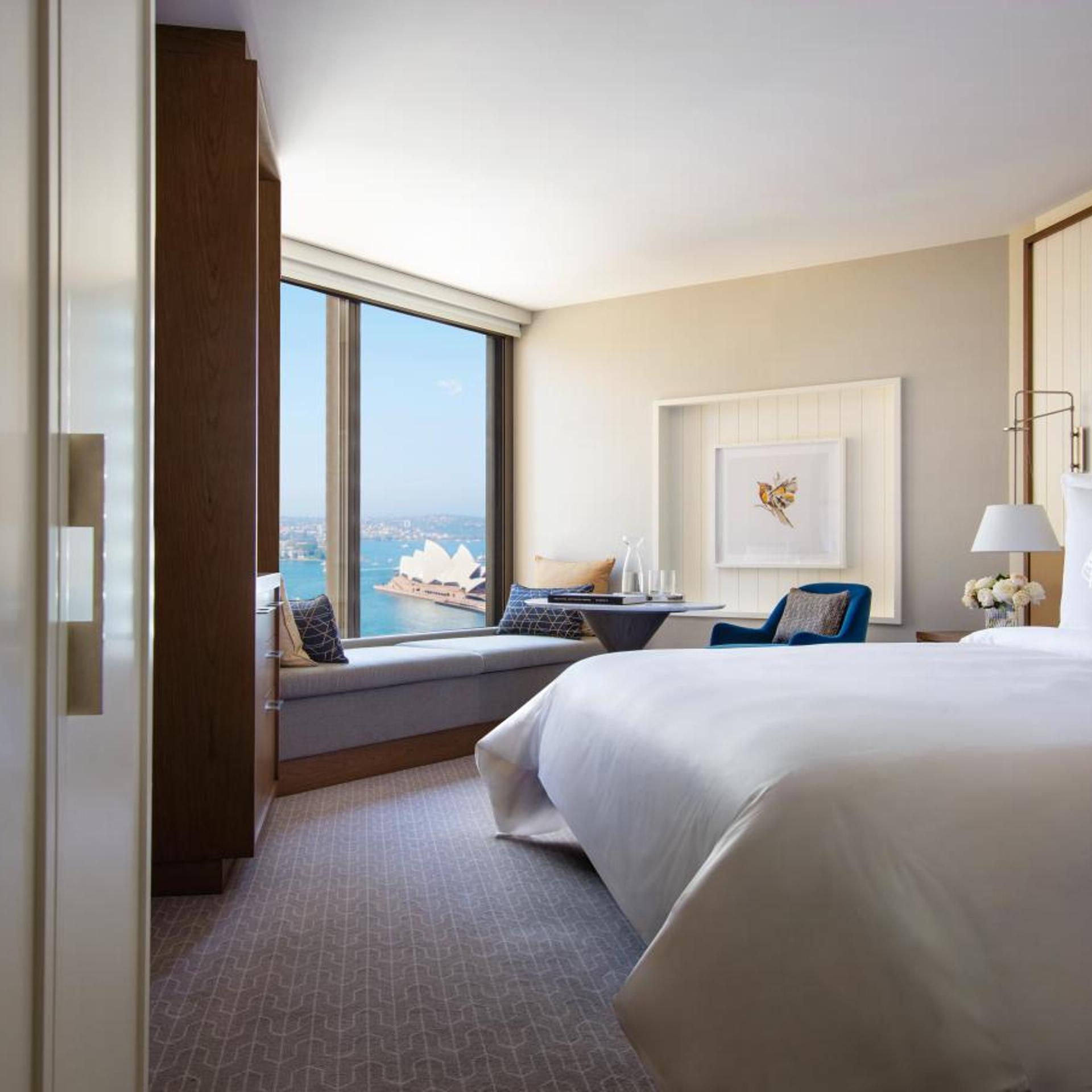 Deluxe, Full Harbour View