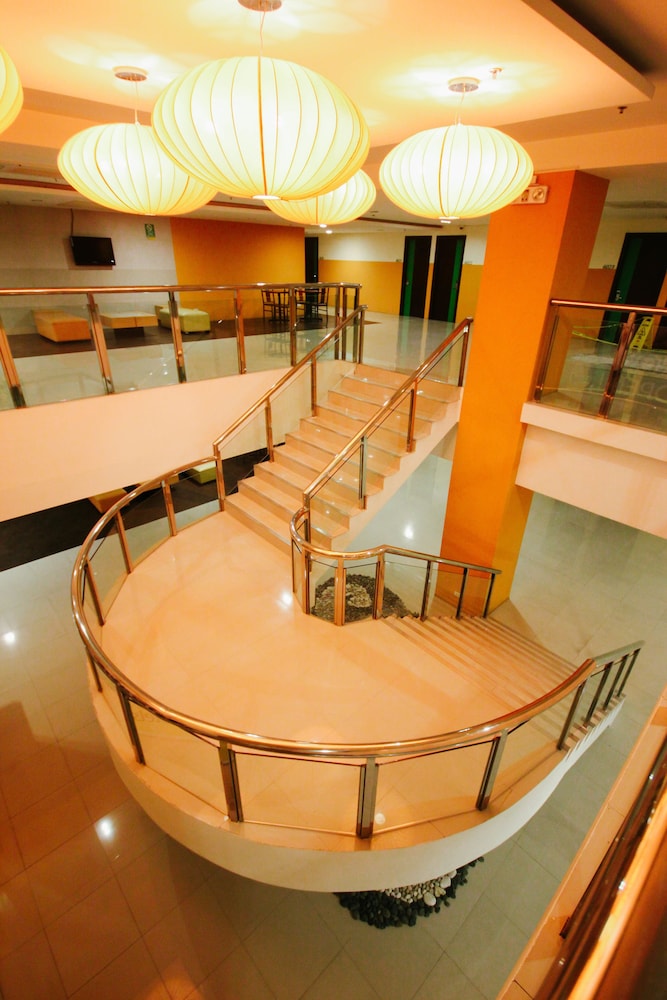 Go Hotels Mandaluyong 34/40