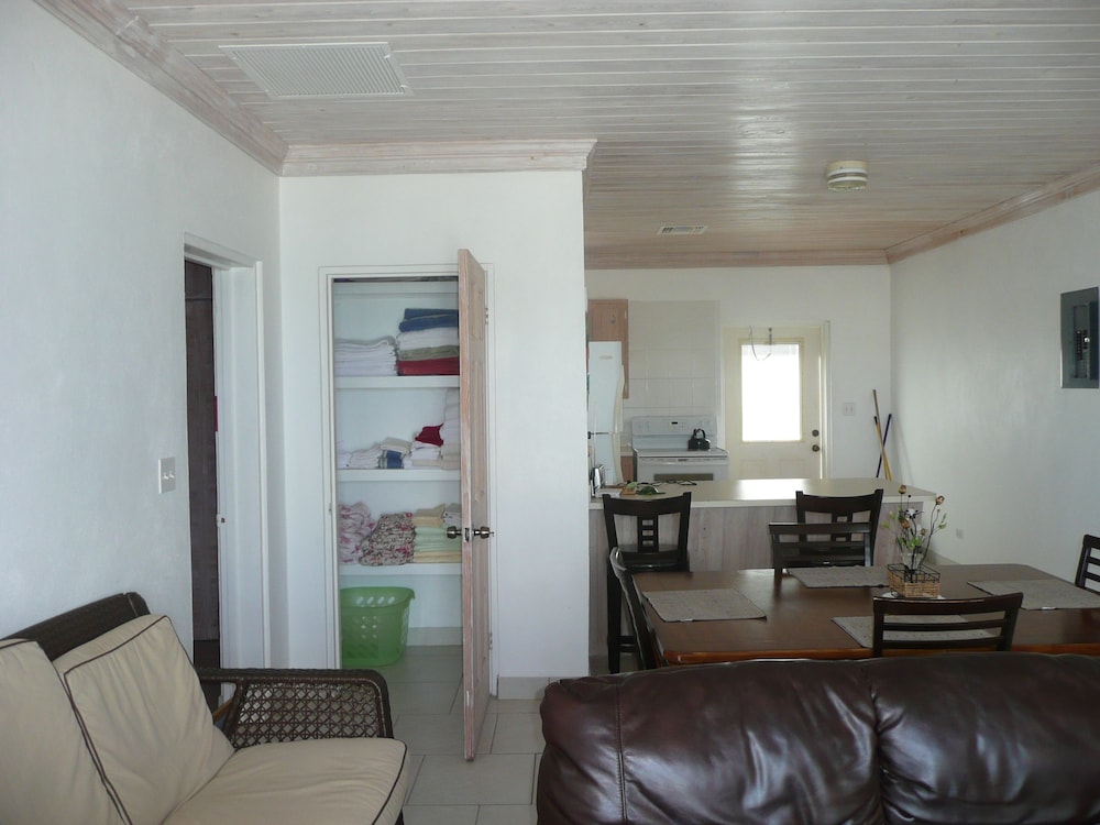 Cottage Cut Villas 17/28