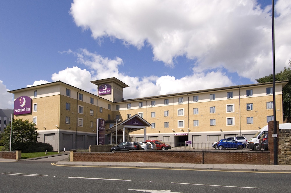 Premier Inn Newcastle City Centre (Millennium Bridge) 25/28