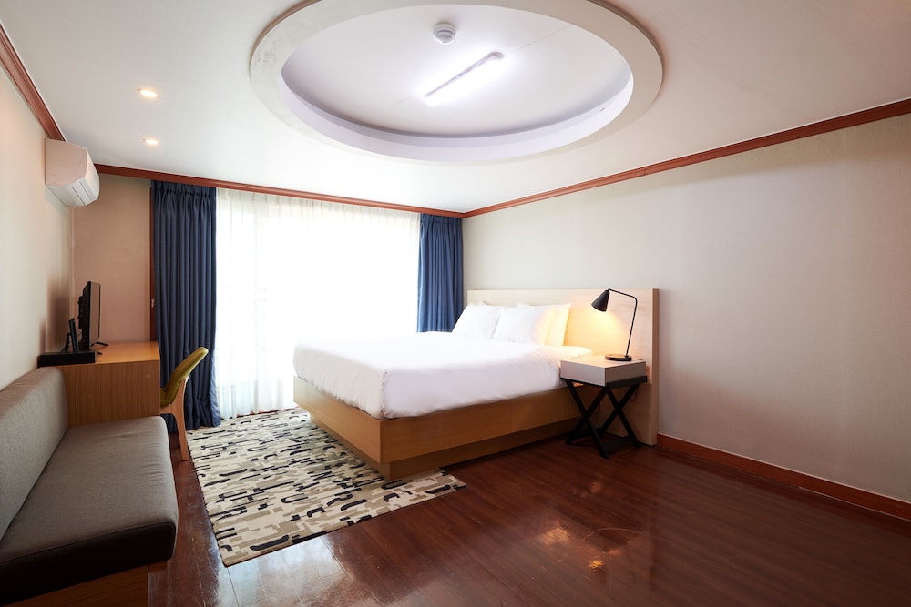 Good Morning Hotel and Resort 20/50