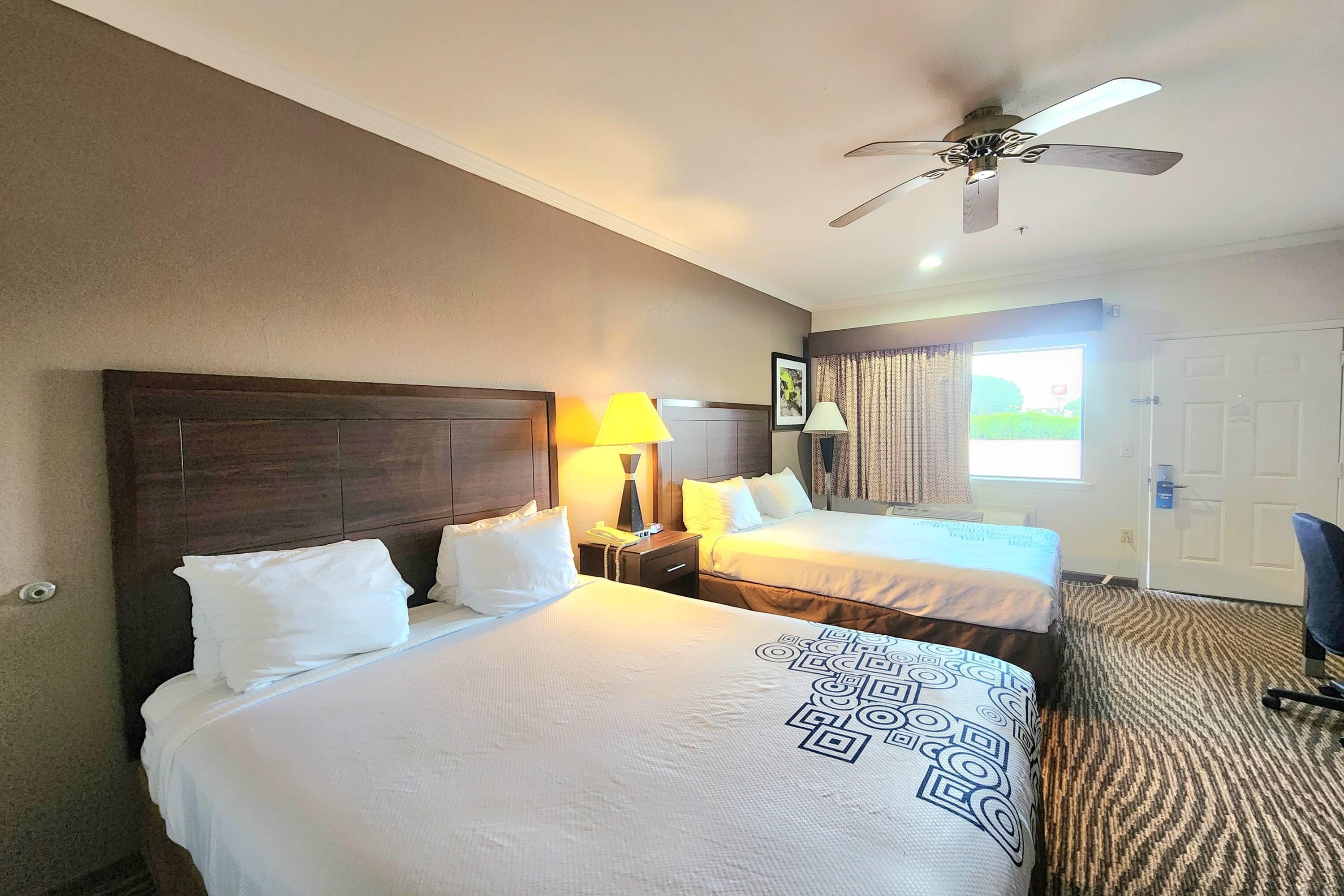 Suite, 2 Queen Beds