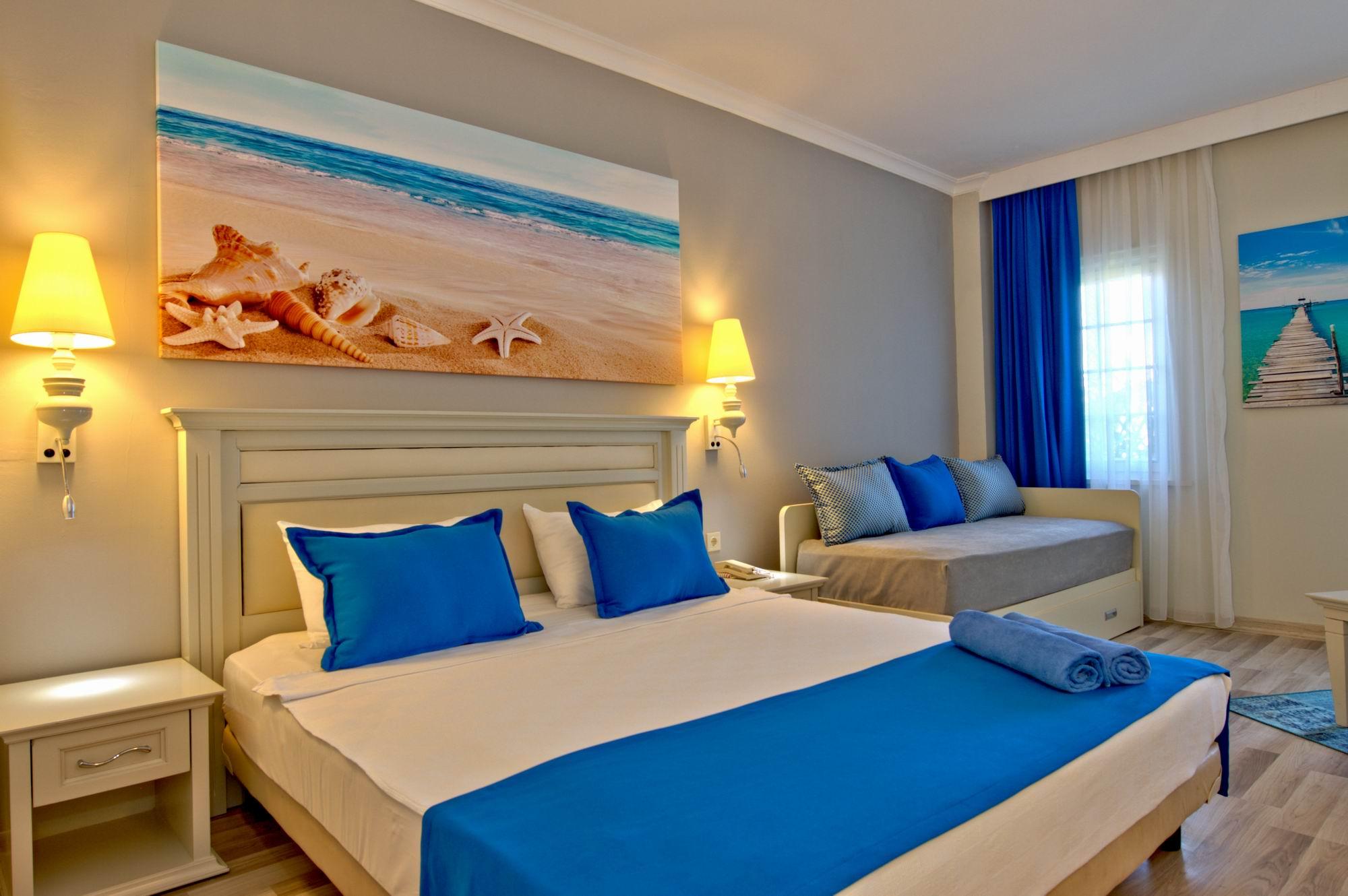 Room, Double Bed, Land View