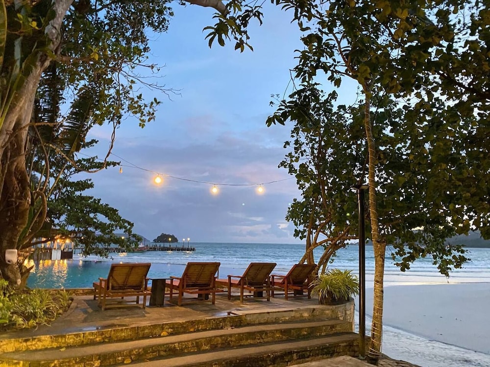 Koh Rong Hill Beach Resort 55/63