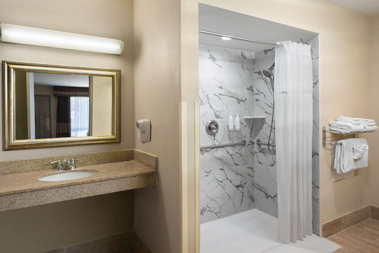 Days Inn by Wyndham Klamath Falls 44/48