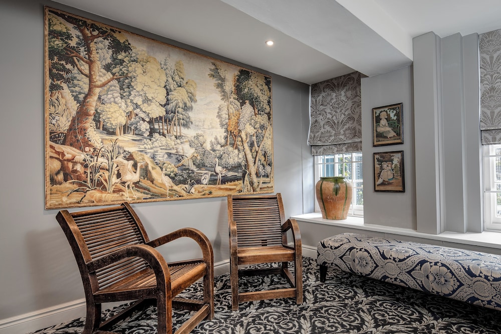 No 30 Knightsbridge 13/53