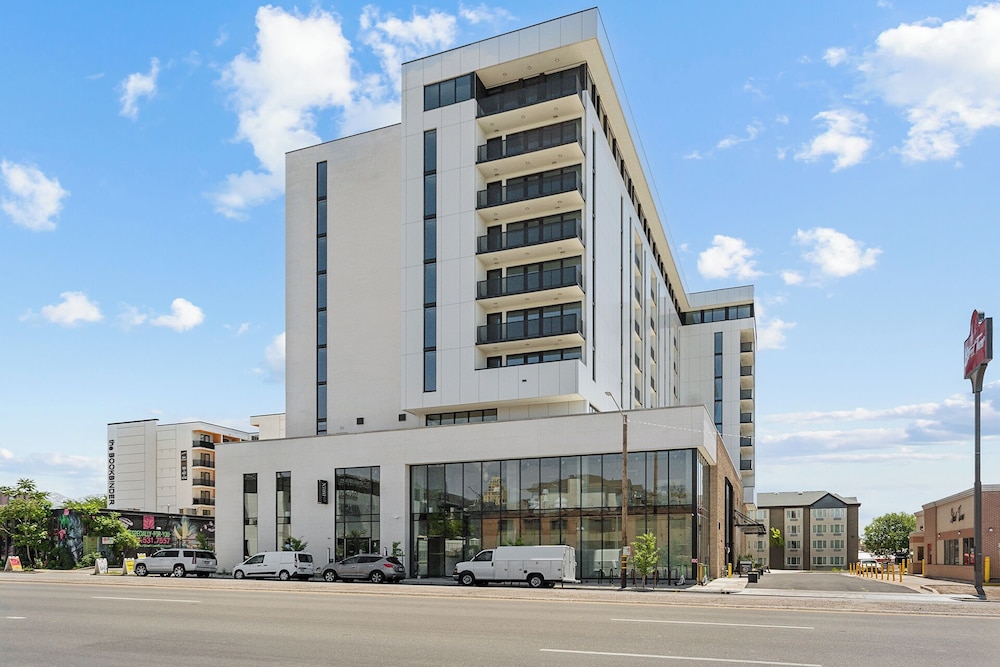 Placemakr Salt Lake City Downtown, Apartments by Hilton 44/50