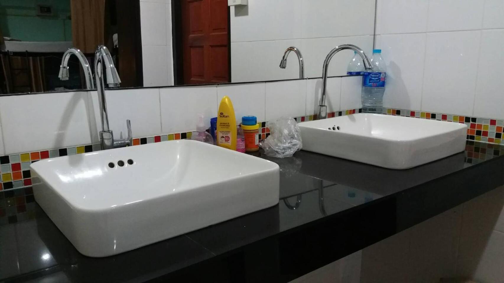 Lanta Long Beach Hostel 44/50