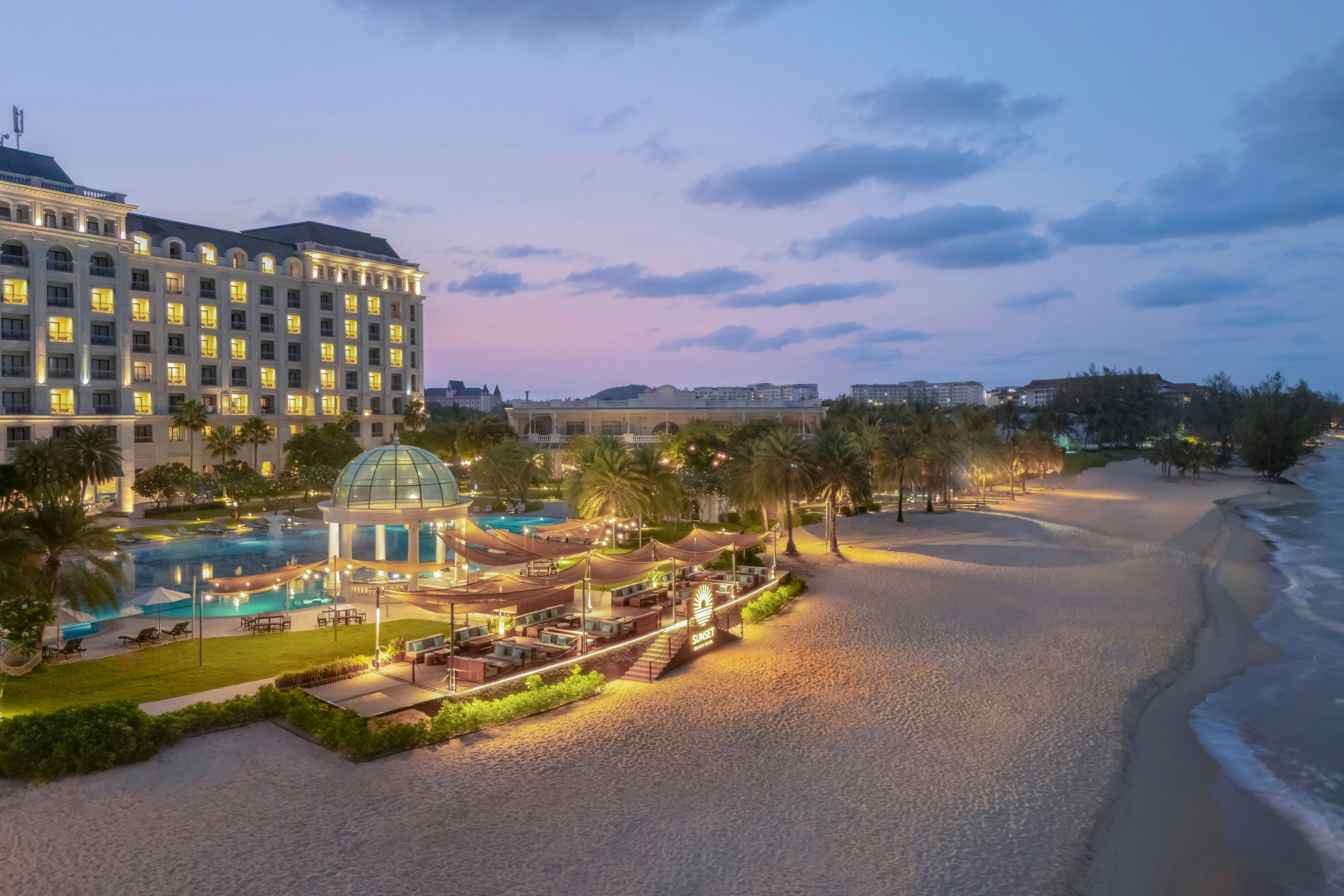 Sheraton Phu Quoc Long Beach Resort 7/67