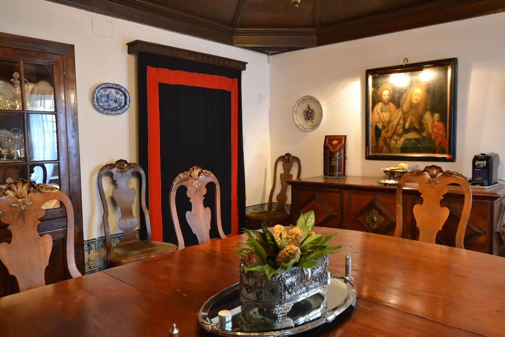Casa Das Paredes 40/57