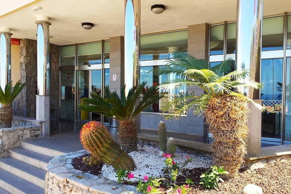 Holiday Club Jardin De Amadores 44/64