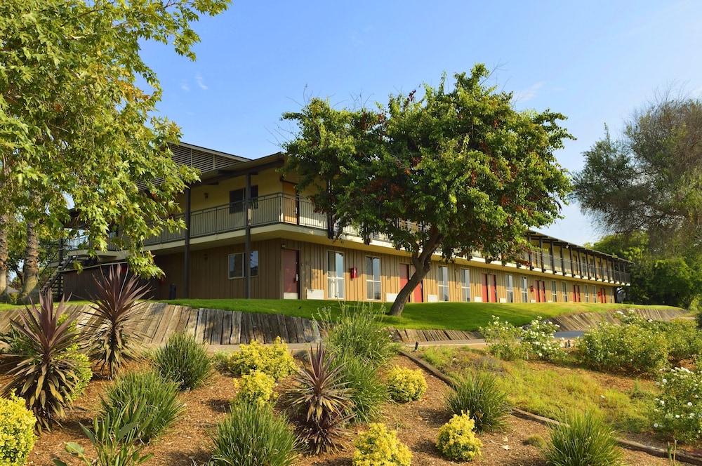 Carlton Oaks Lodge, Ascend Hotel Collection 60/71