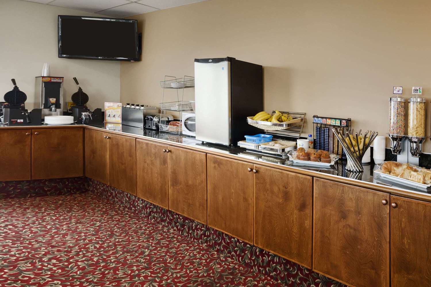 Days Inn By Wyndham Kamloops Bc 24/28
