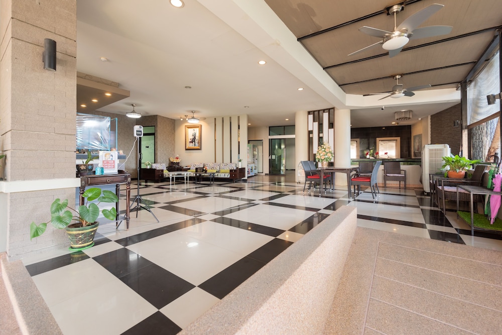 Romyen Garden Place 2/50