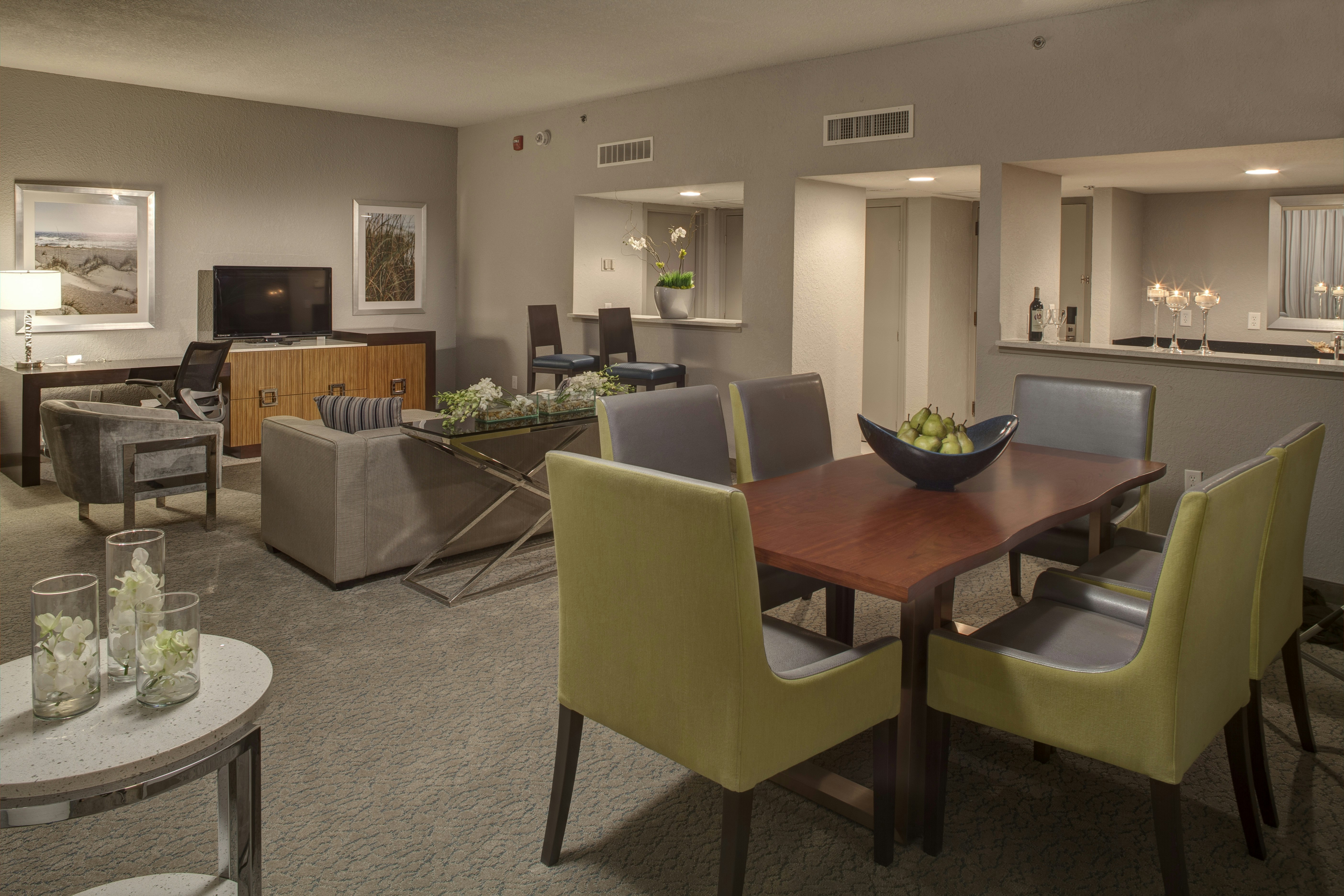 Doubletree By Hilton Hotel Jacksonville Airport 14/28