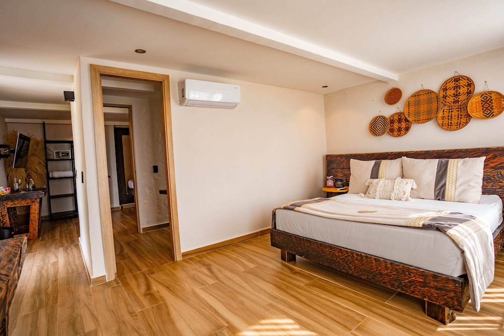 Family Suite, Queen Bed