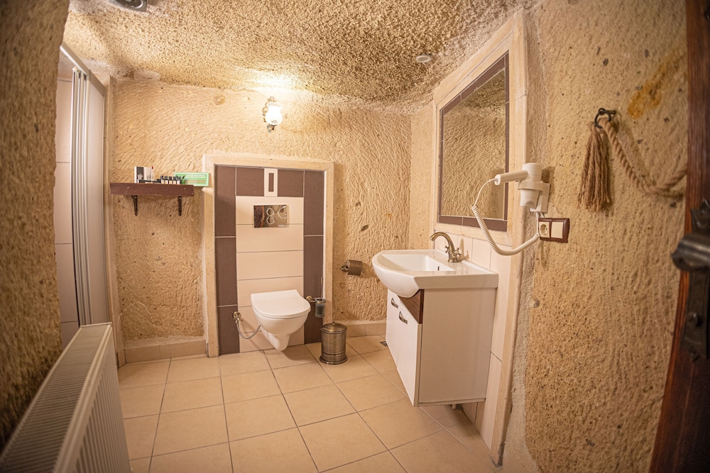 Pietra Cave Suites 47/49