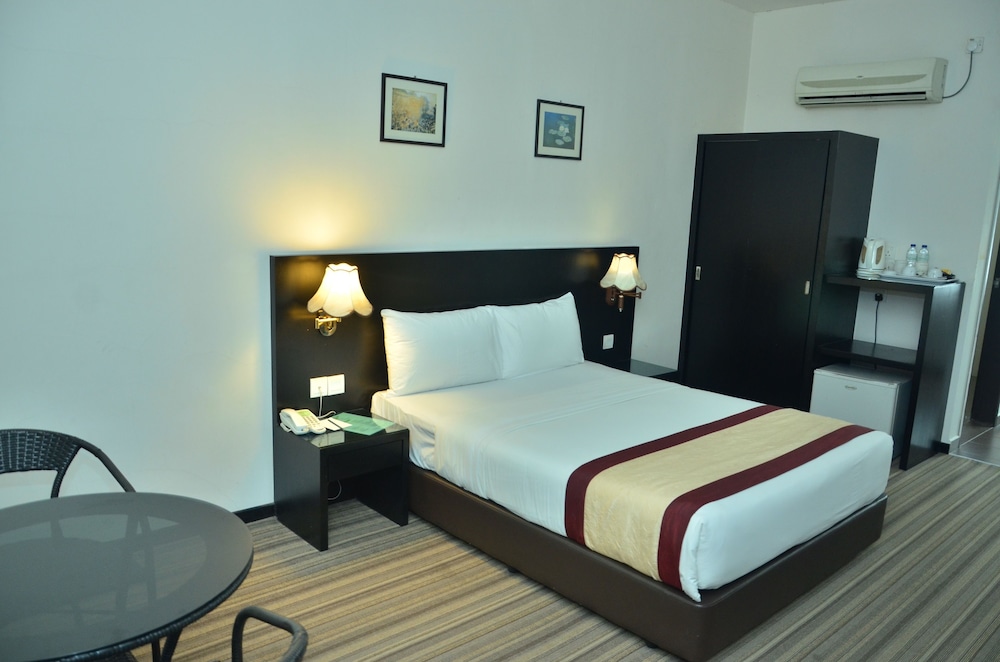 Swan Garden Hotel 31/63