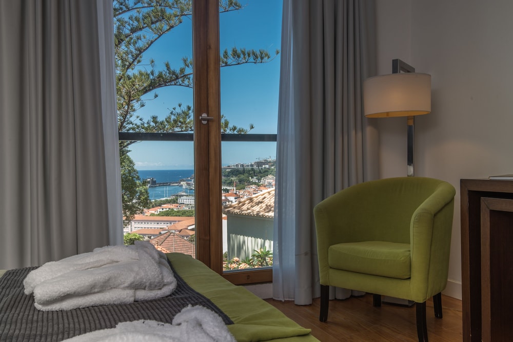 Arts in Hotel Conde Carvalhal 24/68